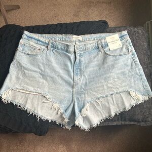 Abercrombie & Fitch Curve Love High Rise Mom Short